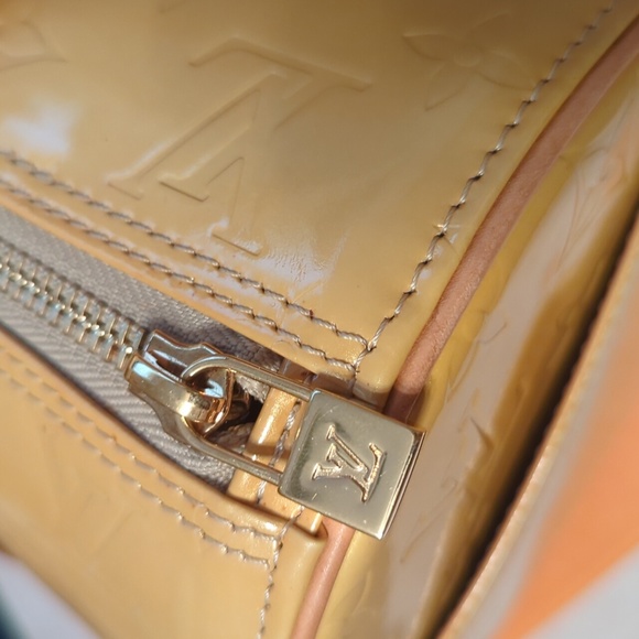 Louis Vuitton Cuir Verni - Picture 3 of 10